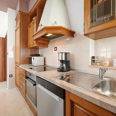 B-2you Apartman Trogir