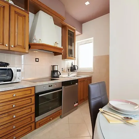B-2you Apartment *